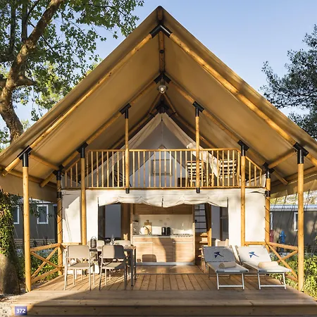 Falkensteiner Premium Mobile Homes And Camping Zadar-3